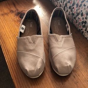Toms slip on shoes